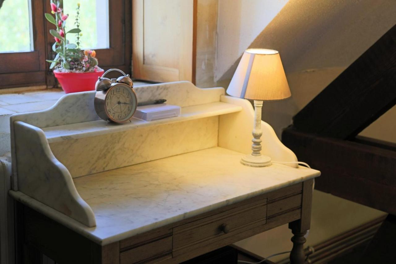 Chateau Du Bu Anctoville Room photo